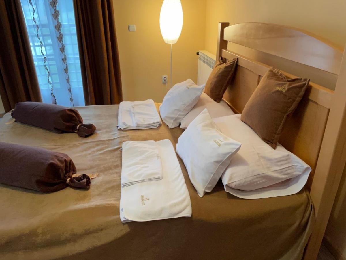 Hotel Dva Goluba Pale Ngoại thất bức ảnh