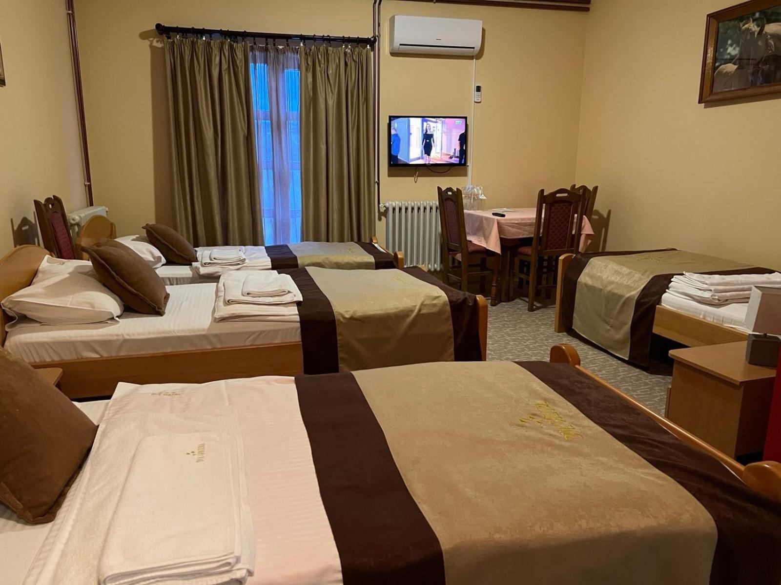 Hotel Dva Goluba Pale Ngoại thất bức ảnh