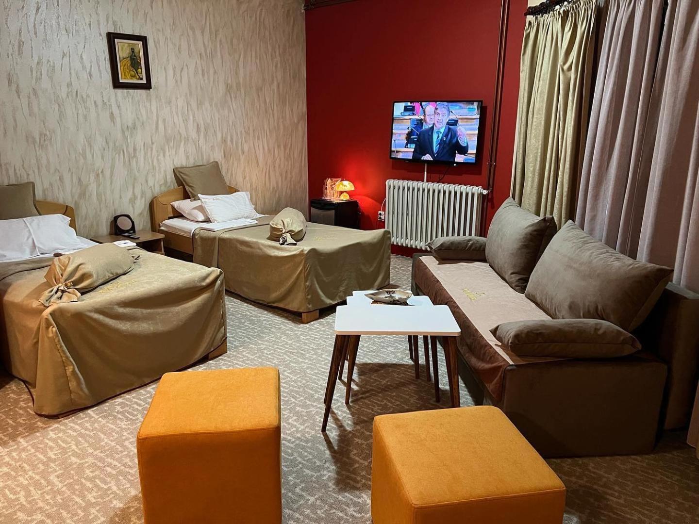 Hotel Dva Goluba Pale Ngoại thất bức ảnh