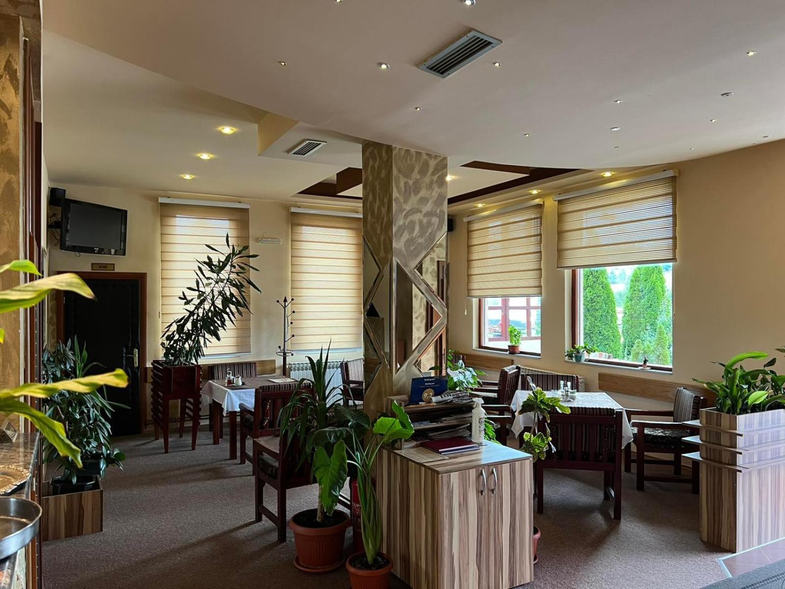 Hotel Dva Goluba Pale Ngoại thất bức ảnh